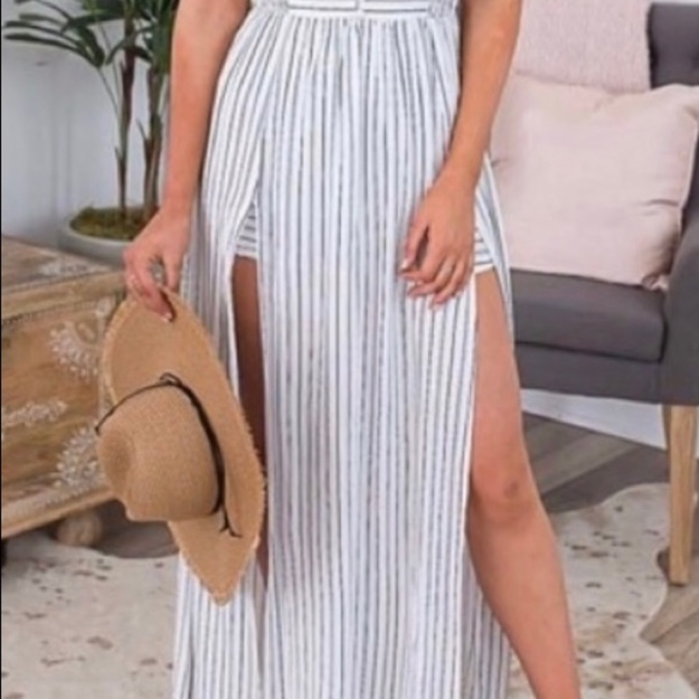 Lush Maxi Romper - Picture 3 of 3